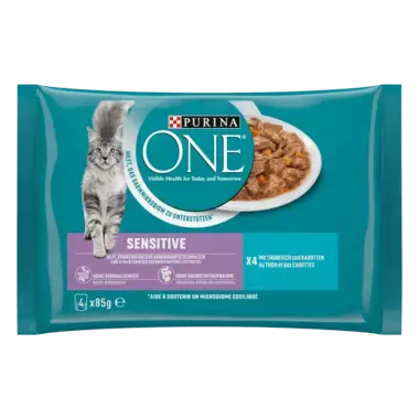 PURINA ONE® SENSITIVE zarte Stückchen in Sauce mit Thunfisch und Karotten