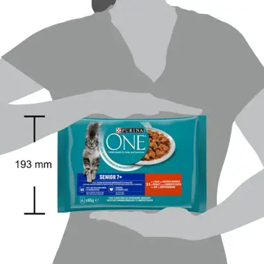 PURINA ONE® SENIOR 7+ Effilés en Sauce au Poulet et aux Haricots Verts​