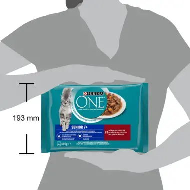 PURINA ONE® SENIOR 7+ zarte Stückchen in Sauce mit Rind und Karotten