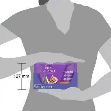 07613035264267 PURINA VITAL BALANCE ADULT Sensitive Effilés en Sauce au Poulet et aux Carottes
